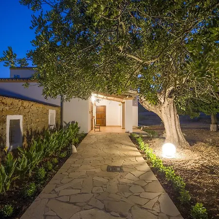 Villa Cama *